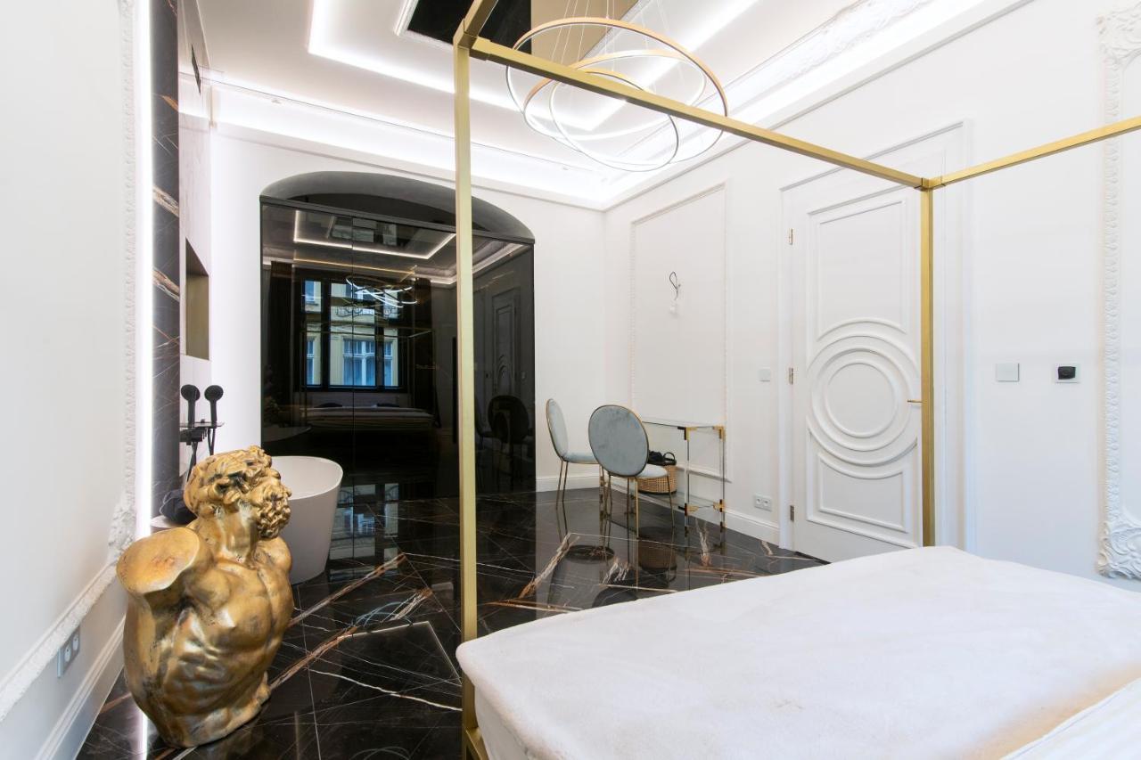 Antique Glam Apartment In Old Town Praga Zewnętrze zdjęcie